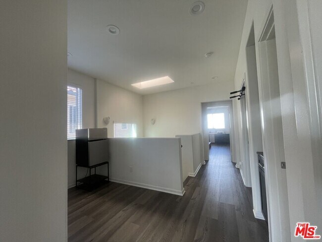 Building Photo - 7937 N Keer Dr