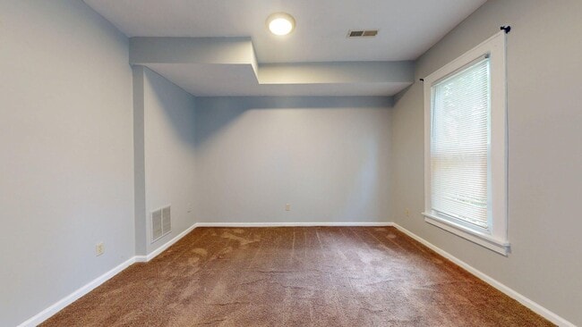Building Photo - Madison/W.95th neighborhood : 3 bedroom/1 bath single family house available NOW.