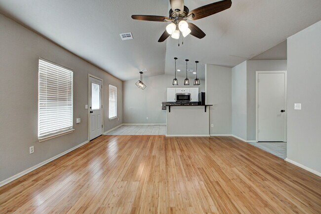 Building Photo - 1225 Briar Patch Way