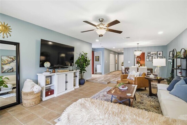 Building Photo - 3689 Glen Eagle Dr