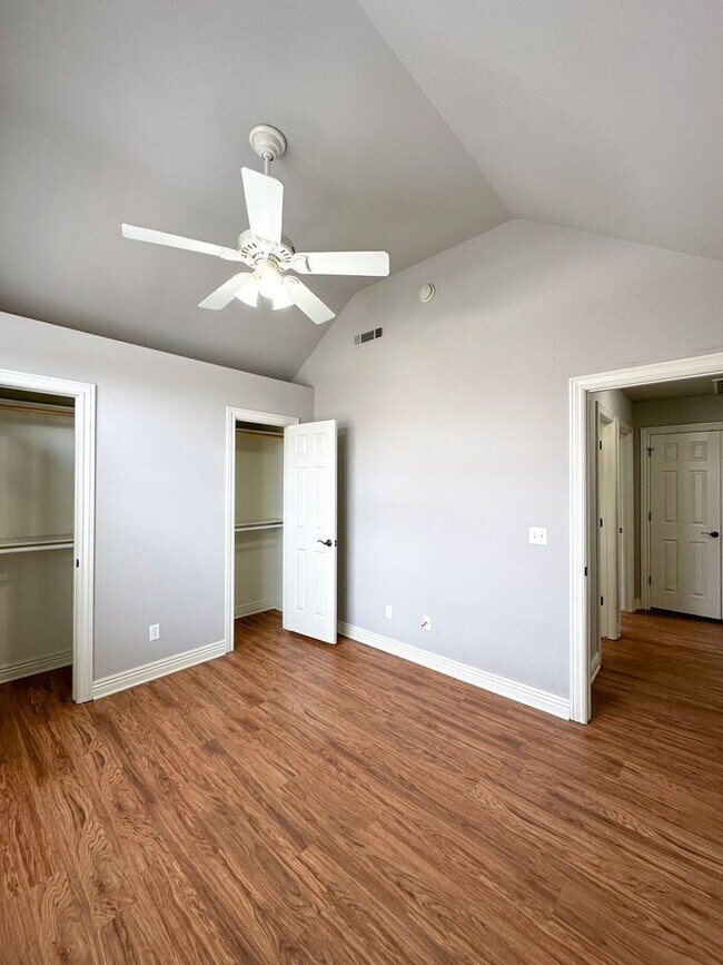 Building Photo - 3 Bed, 2 Bath Home in Fayetteville!