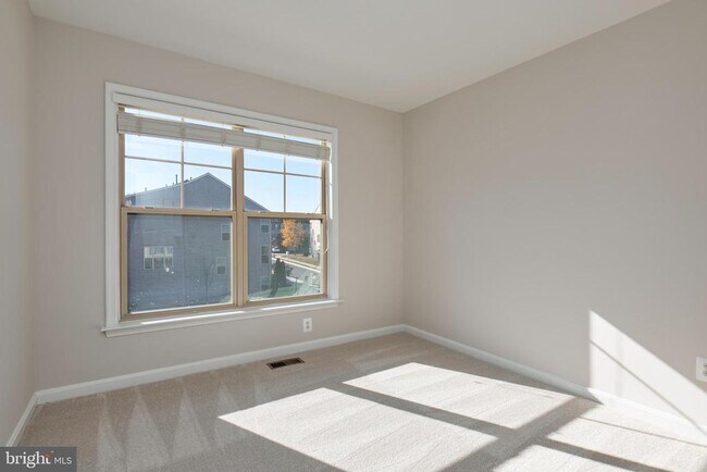 Building Photo - 42612 Galbraith Square