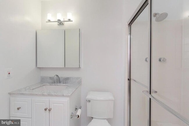 Building Photo - 4062 Mansion Dr NW