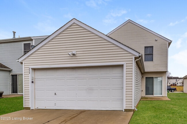 Building Photo - 9620 River Trail Dr