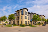 Building Photo - The Edge at Glade Parks