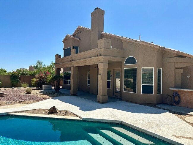 Building Photo - Spectacular Club West Executive home on co...