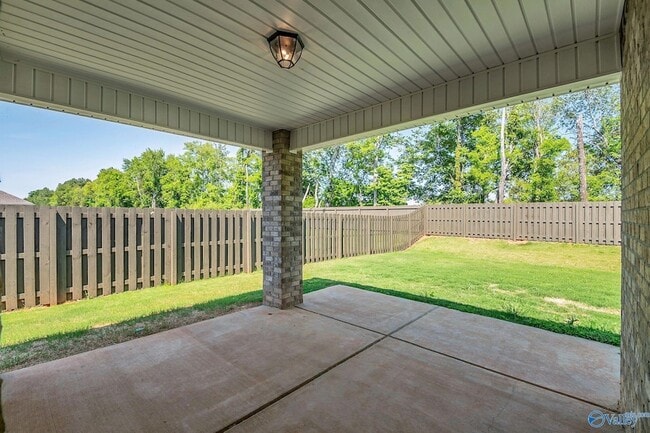 Building Photo - 147 Ivy Vine Dr