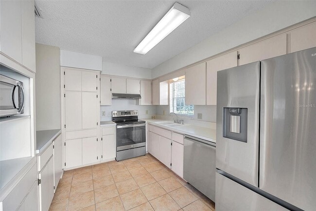 Building Photo - 6632 Hickorywood Ln