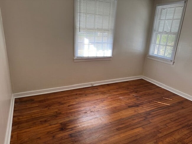 Building Photo - 202 Kenneth Blvd