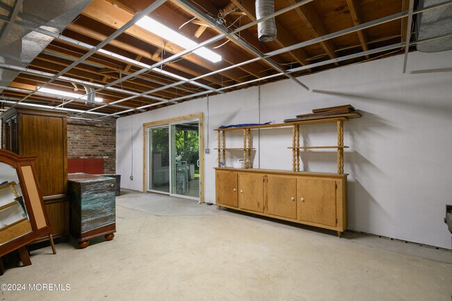 Building Photo - 2229 Fromkin Dr