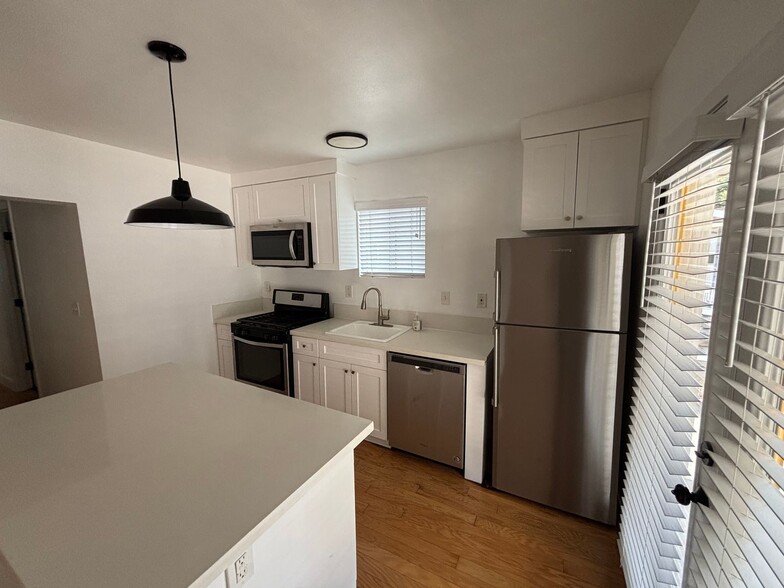 Building Photo - 3232 Verdugo Rd