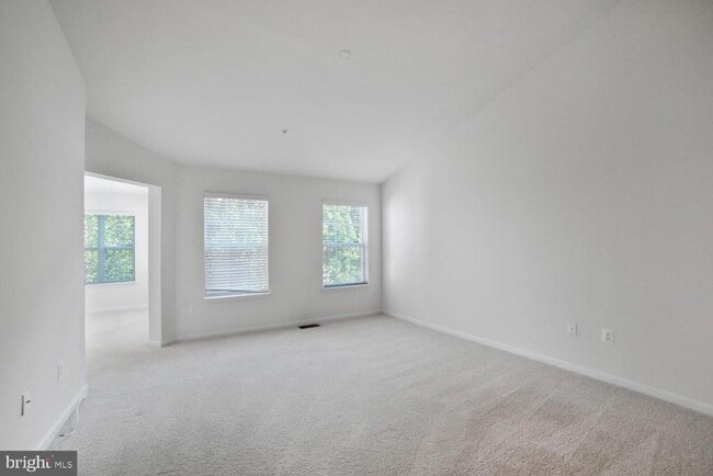 Building Photo - 7872 River Rock Way