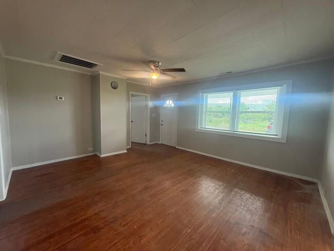 Building Photo - 3 Bedroom 1 Bathroom Home in Greene County...