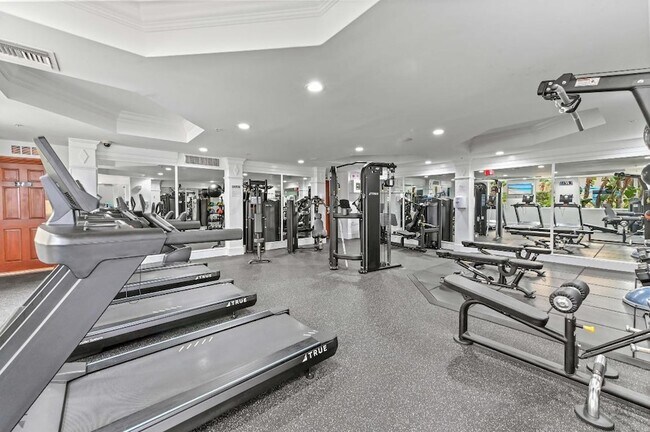 Building Photo - 1803 N Flagler Dr