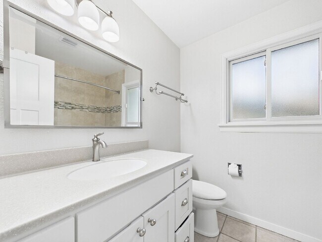 Building Photo - 6213 S Galena Way