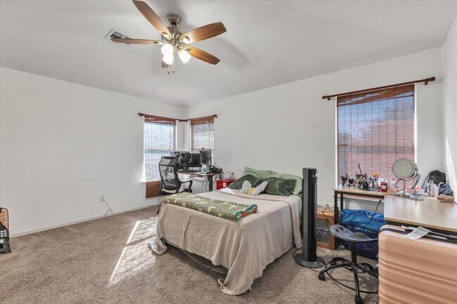 Building Photo - 403 Paso Fino Cove