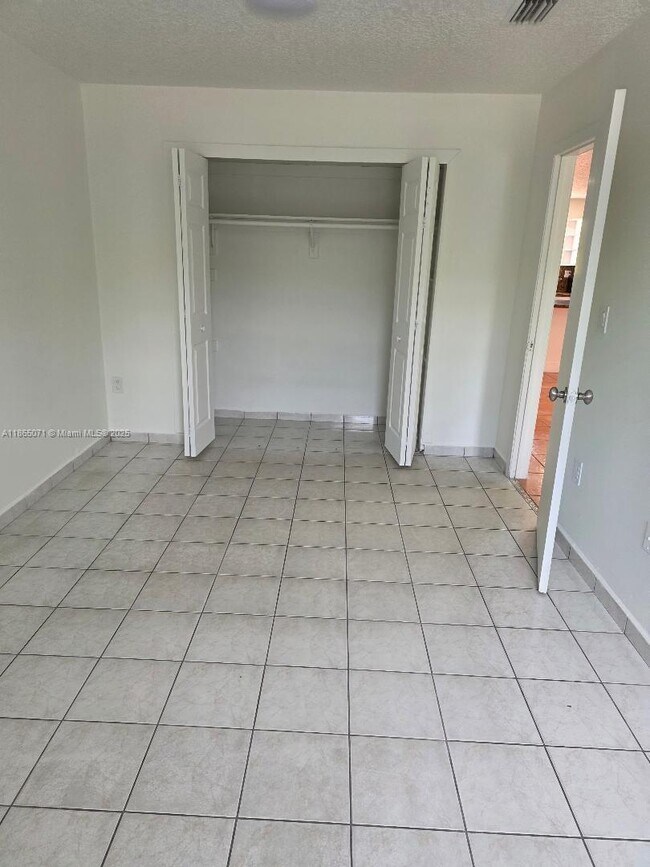 Building Photo - 9915 SW 87th St
