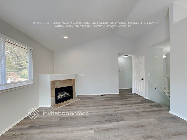 Building Photo - 1906 111th Dr SE