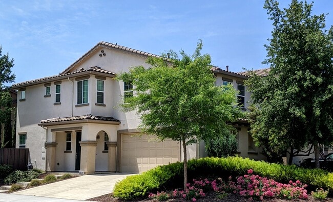 Building Photo - 15925 Piazza Way
