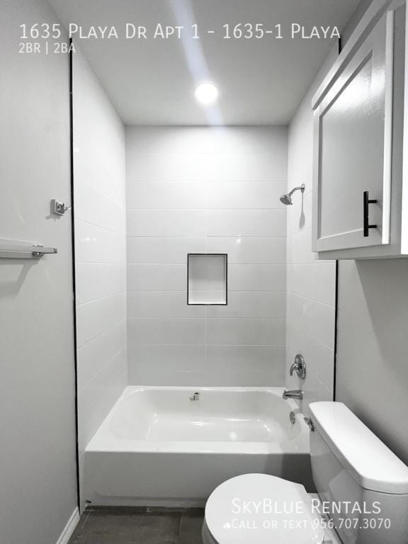 Building Photo - 1635 Playa Dr