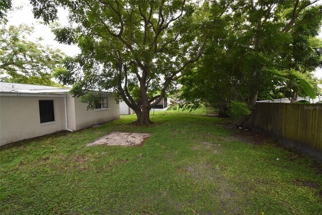 Building Photo - 7524 Galahad Rd
