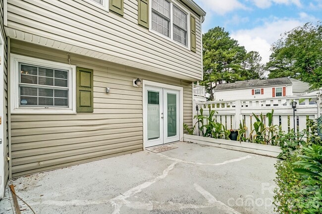 Building Photo - 8518 Castle Pine Ct