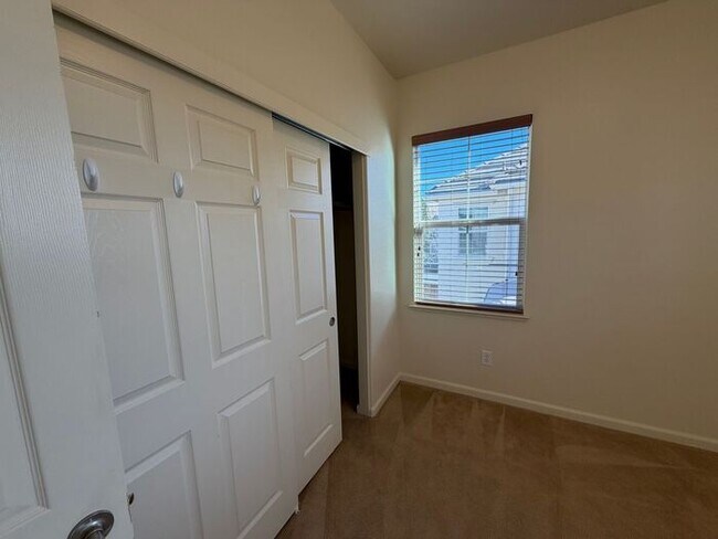 Building Photo - 7066 Sacred Cir