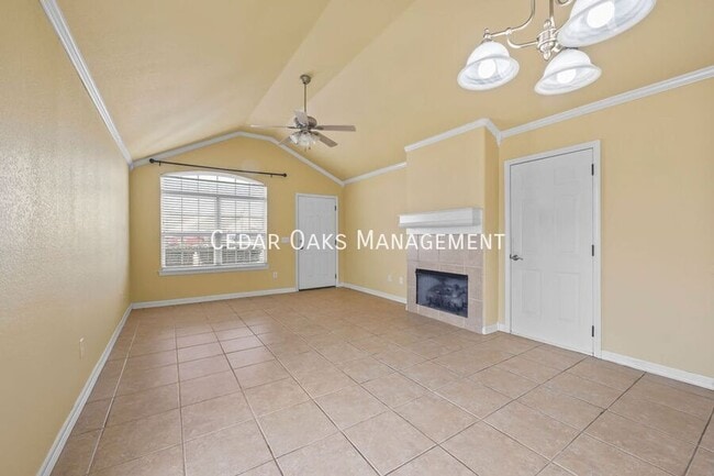Building Photo - 1110 S C Ct