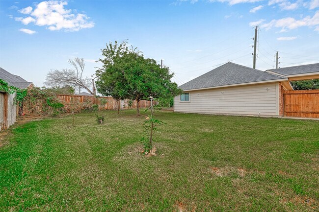 Building Photo - 22518 Silvermist Ln