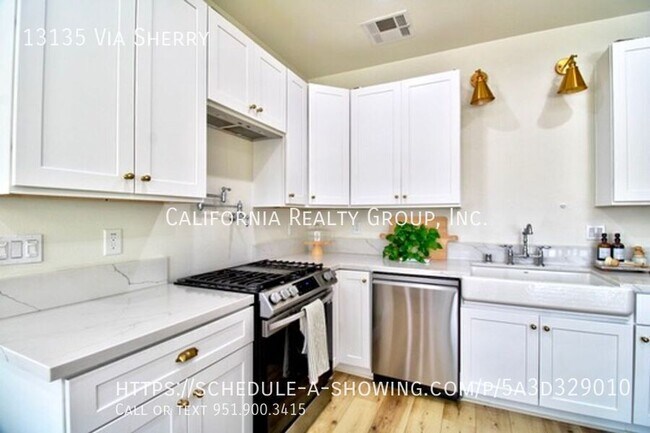 Building Photo - 13135 Via Sherry