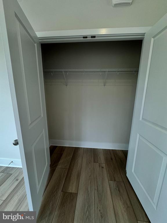 Building Photo - 2208 Winterberry Ln