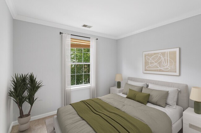 Building Photo - 207 Langdon Farm Cir