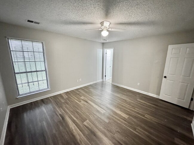 Building Photo - 3914 Longsneck Cove