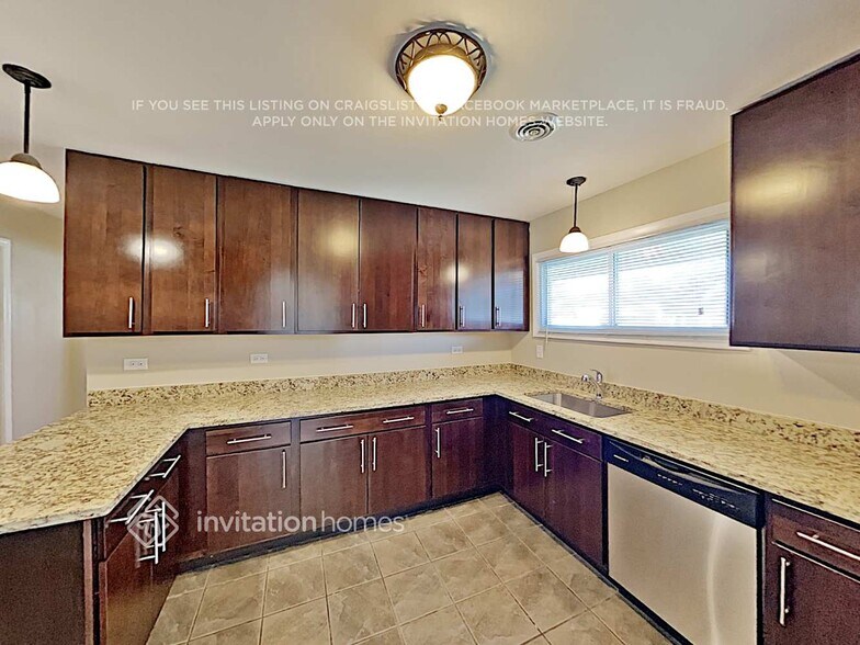 Building Photo - 5900 S Brainard Ave