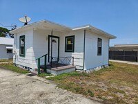 Building Photo - 1 Bed rental @ OBT & 22nd
