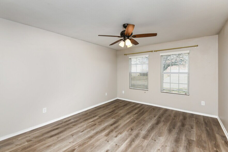 Building Photo - 1433 Lauren Dr