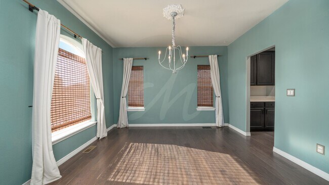 Building Photo - Stunning Two-Story in Desirable Lorson Ranch