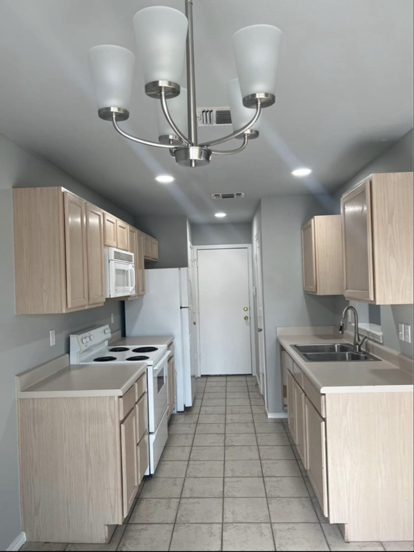 Building Photo - 8011 Rustic Park
