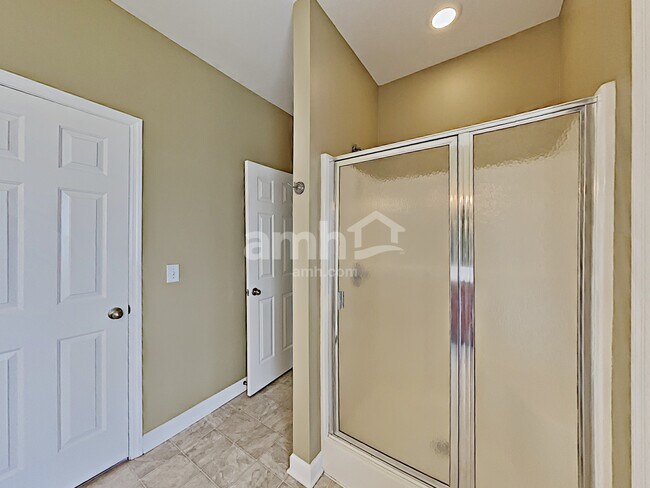 Building Photo - 600 O Hara Cove