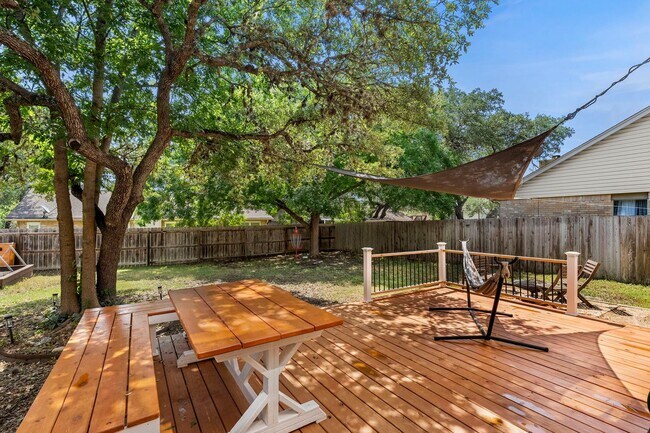 Building Photo - 3 Bedroom/2.5 Bath Northwest Park Subdivision