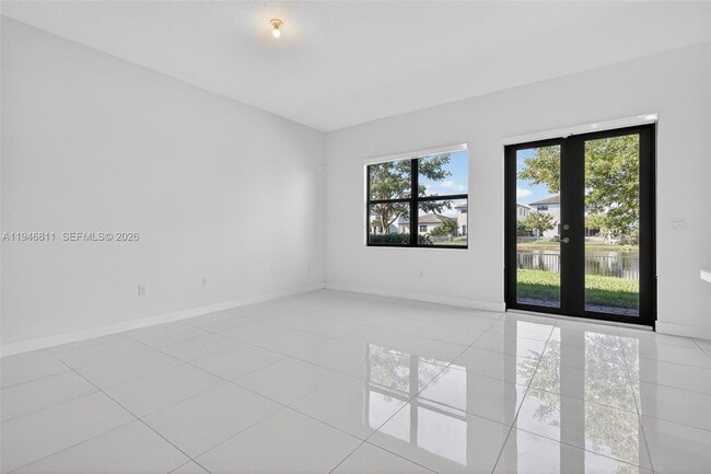 Building Photo - 4398 SW 173rd Ave