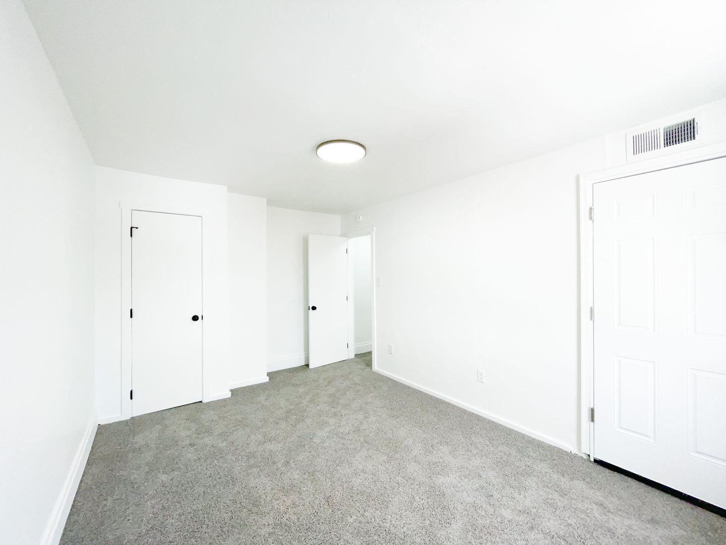 Building Photo - 709-711 Industry St