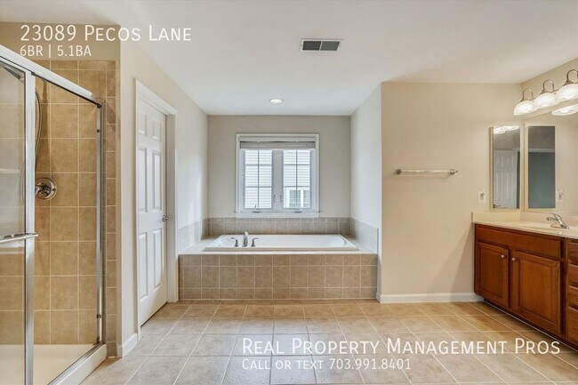 Building Photo - 23089 Pecos Ln