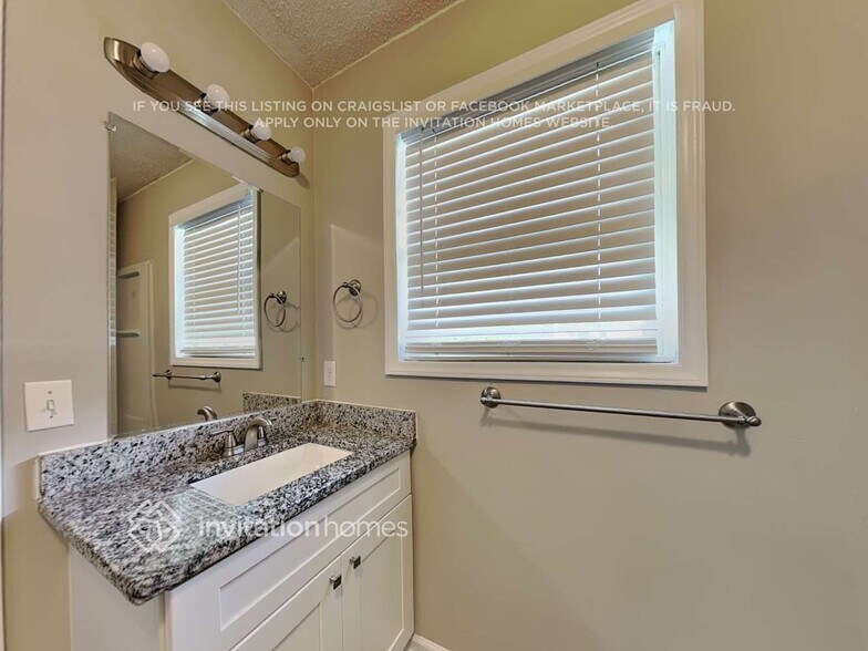 Building Photo - 2908 Buckthorne Ct