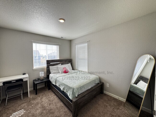 Building Photo - Stunning 4 Bedroom House in Lorson Ranch