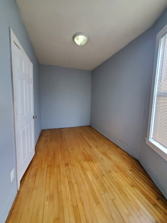 bedroom 1 - 3418 W Armitage Ave