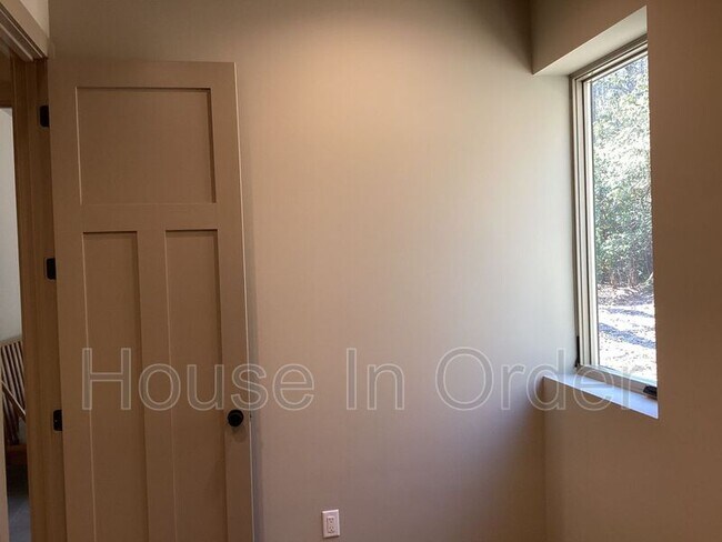 Building Photo - 170 Mountain Laurel Ln