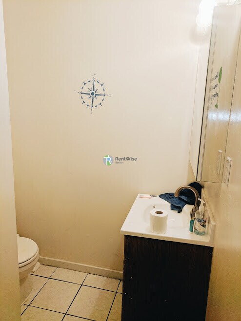 Building Photo - 78 Hammond St