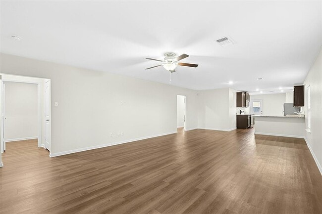 Building Photo - 16416 Farmhouse Ln