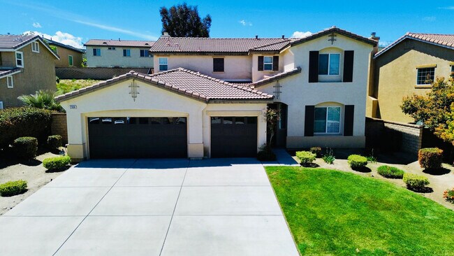 Primary Photo - 2306 Cornflower Way